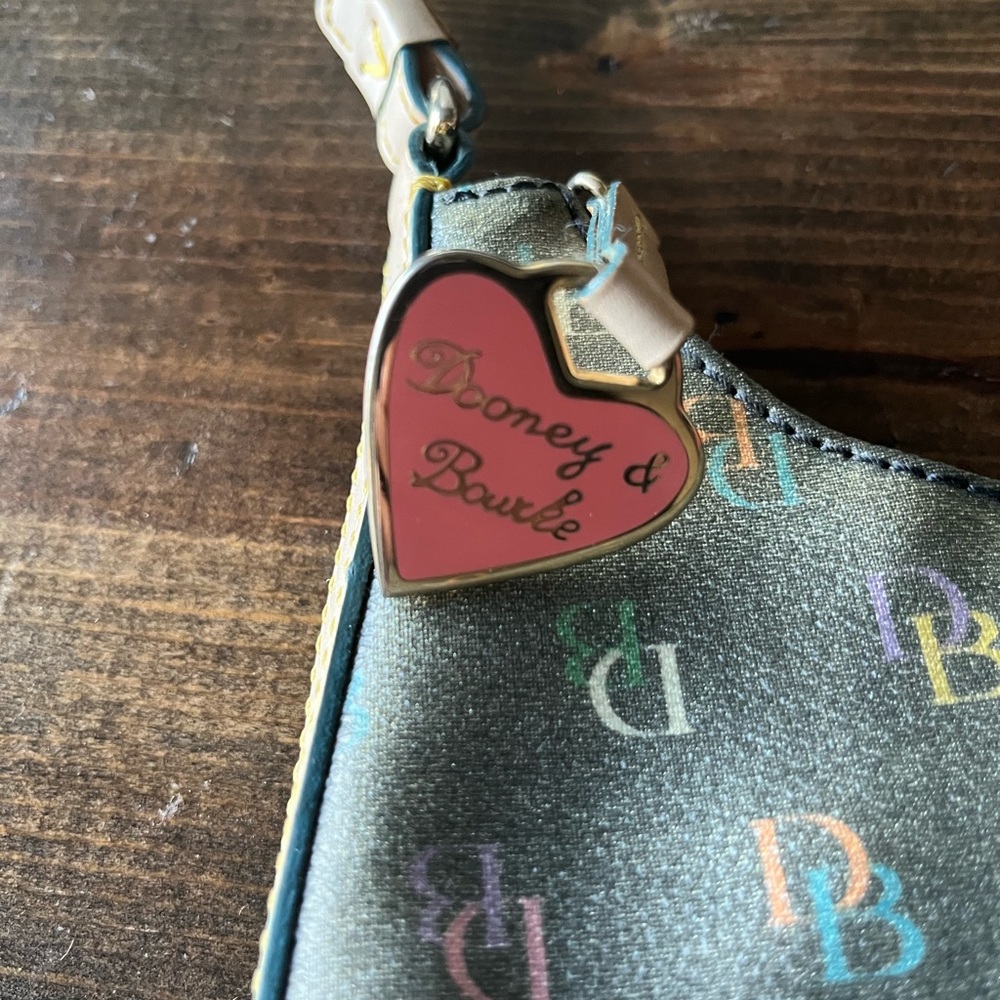 Dooney & Bourke Purse